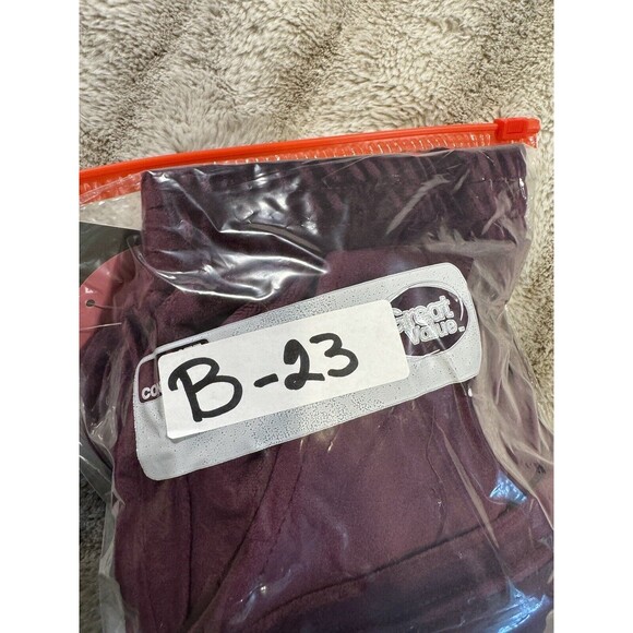 Lark + Grey Maternity Burgundy Sweat Pants Size Medium - Picture 9 of 9